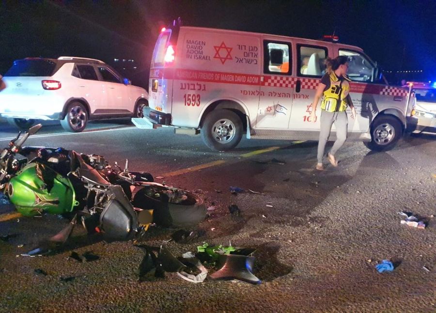إصابتان إحداهما خطيرة في حادث طرق قرب أم الغنم 